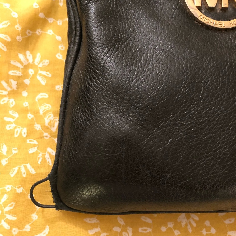 Michael Kors Crossbody - Picture 5 of 5